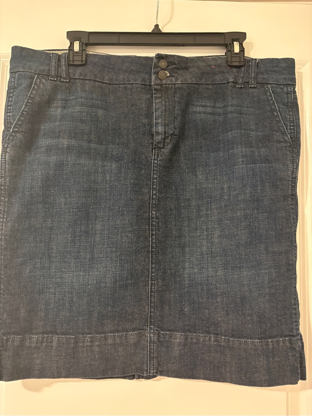 GAP Dark Blue Denim Skirt with Zip Front